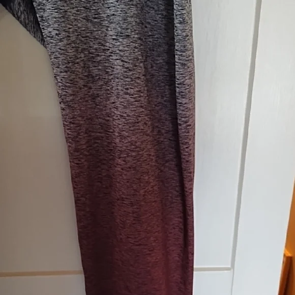Maurices Grey to Burgundy Ombre Womens Leggings - Picture 2 of 5